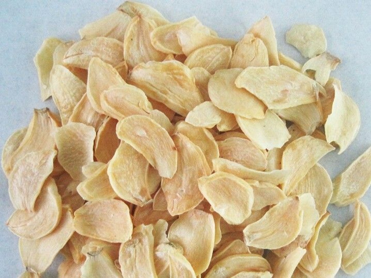 Dehydrated garlic